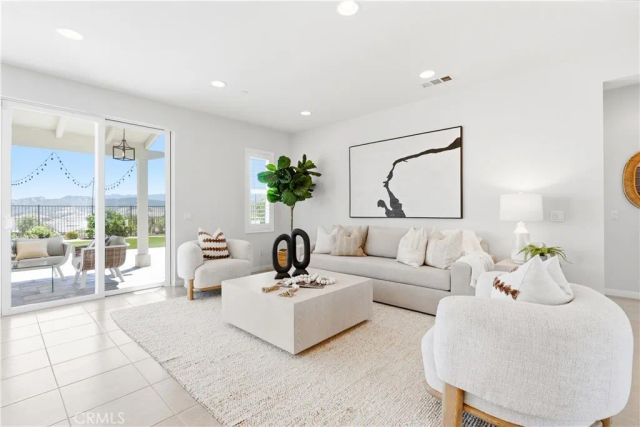 6 Nectar Court, Rancho Mission Viejo, CA 92694