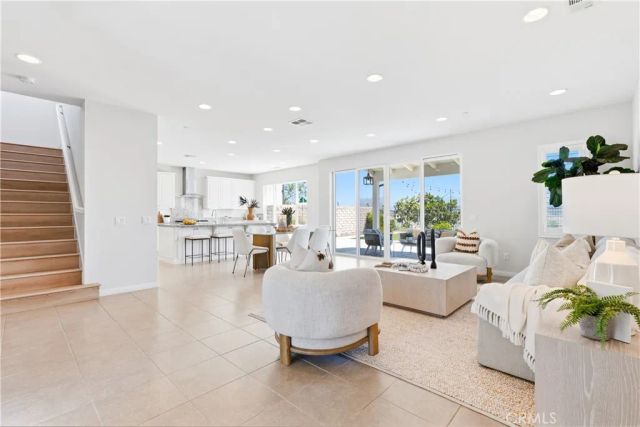 6 Nectar Court, Rancho Mission Viejo, CA 92694