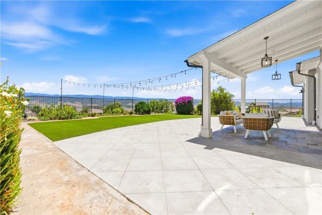 6 Nectar Court, Rancho Mission Viejo, CA 92694