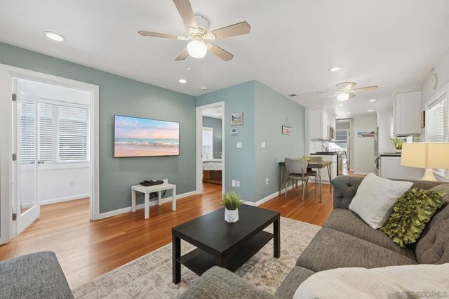 4925 27 SARATOGA AVE, San Diego, CA 92107