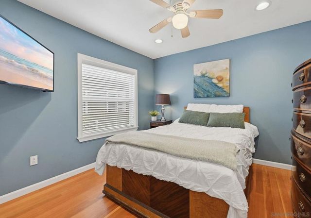 4925 27 SARATOGA AVE, San Diego, CA 92107