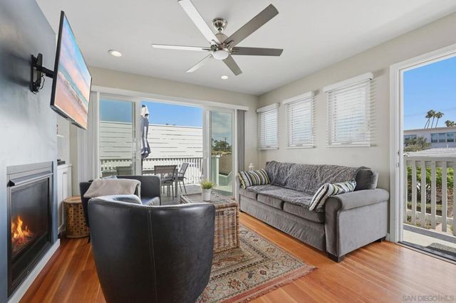 4925 27 SARATOGA AVE, San Diego, CA 92107