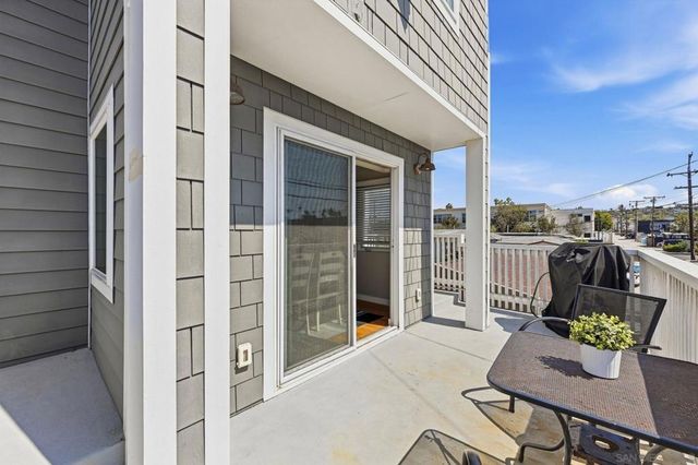 4925 27 SARATOGA AVE, San Diego, CA 92107