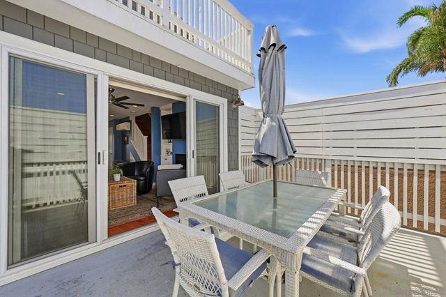 4925 27 SARATOGA AVE, San Diego, CA 92107