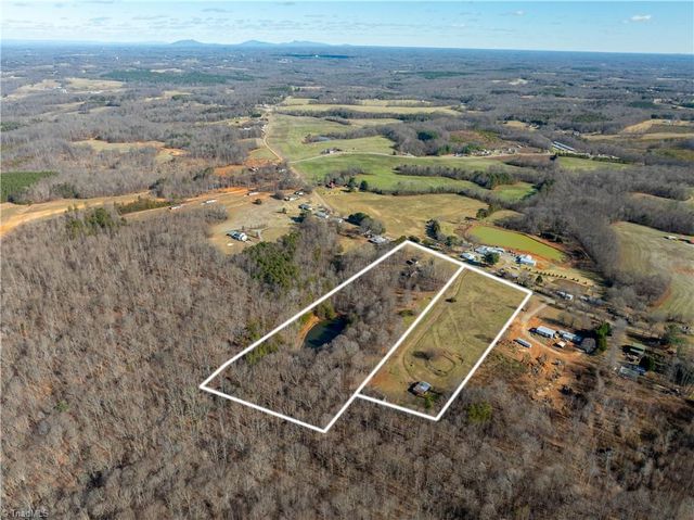 3012 Bethel Church Road, Yadkinville, NC 27055