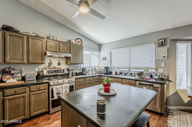 16232 S 41ST Street, Phoenix, AZ 85048