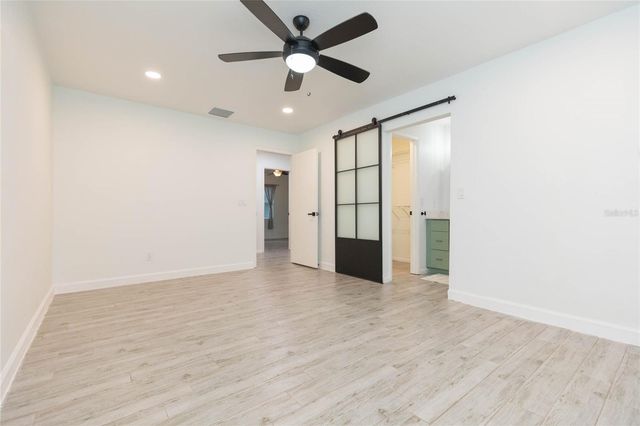 2705 LAKEVILLE DRIVE, Tampa, FL 33618