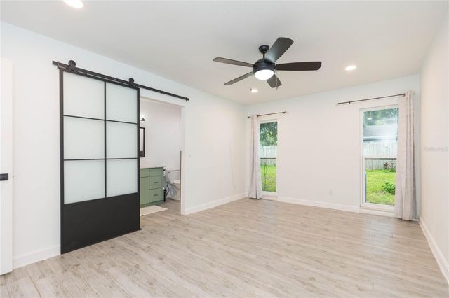 2705 LAKEVILLE DRIVE, Tampa, FL 33618
