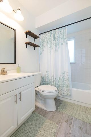 2705 LAKEVILLE DRIVE, Tampa, FL 33618