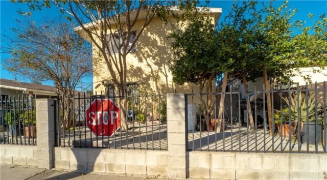 1259 E 78th Street, Los Angeles, CA 90001