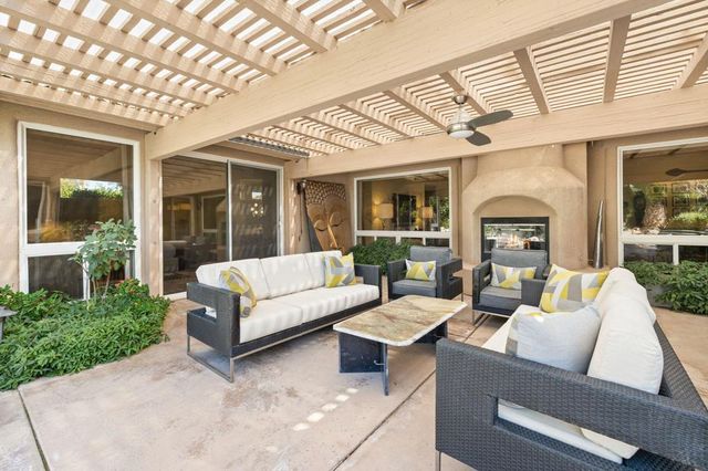 49105 Casa Del Rio, La Quinta, CA 92253