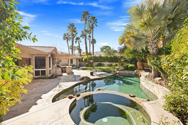 49105 Casa Del Rio, La Quinta, CA 92253