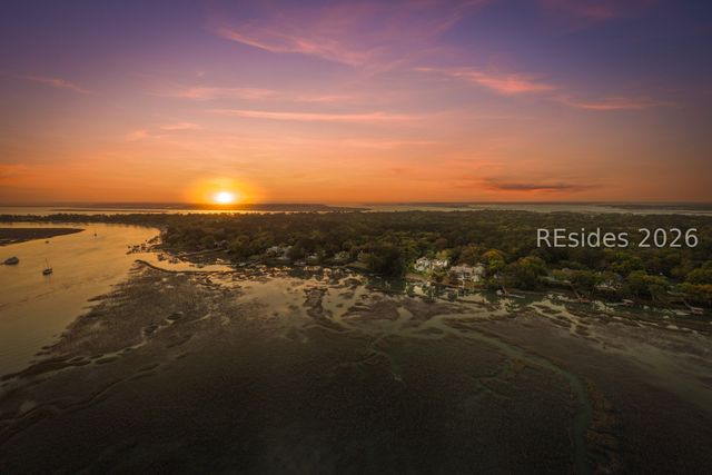 48 Widewater Rd, Hilton Head Island, SC 29926