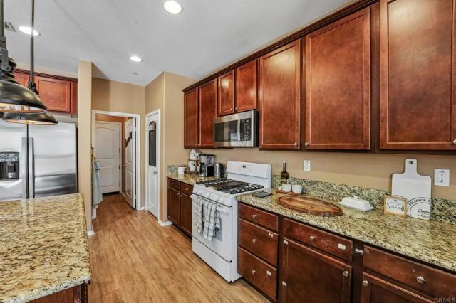 34967 Lava Tree Lane, Winchester, CA 92596