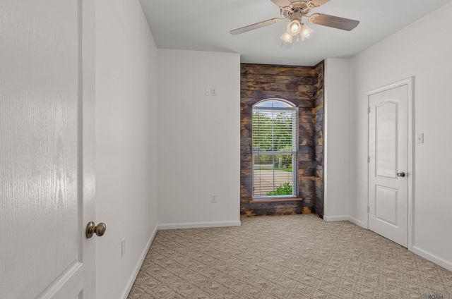 12258 River Highlands Drive, St Amant, LA 70774