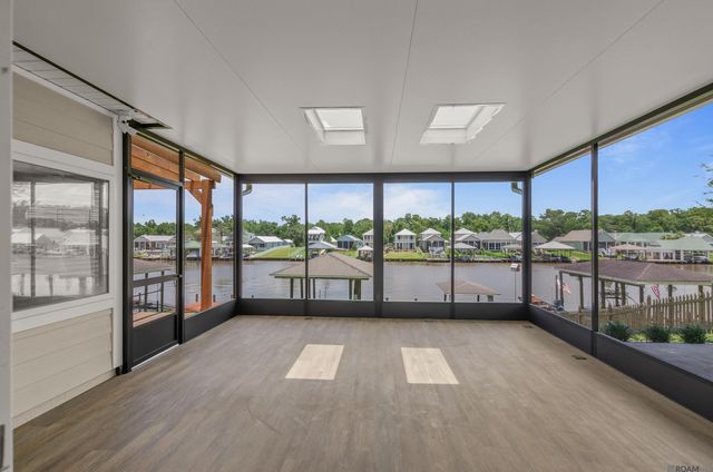 12258 River Highlands Drive, St Amant, LA 70774