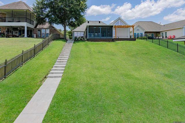 12258 River Highlands Drive, St Amant, LA 70774