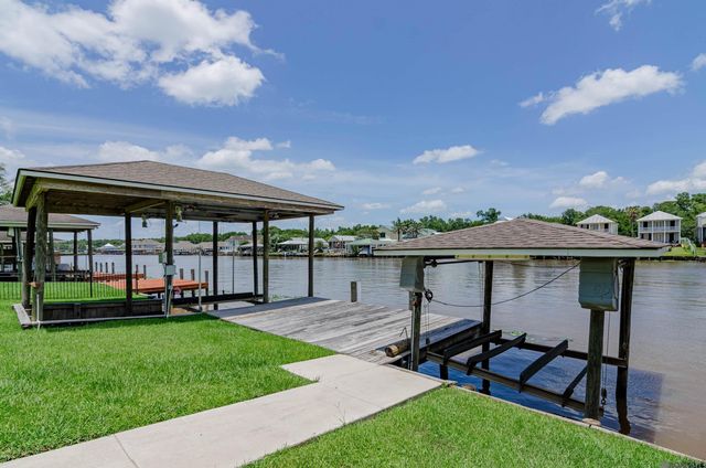 12258 River Highlands Drive, St Amant, LA 70774
