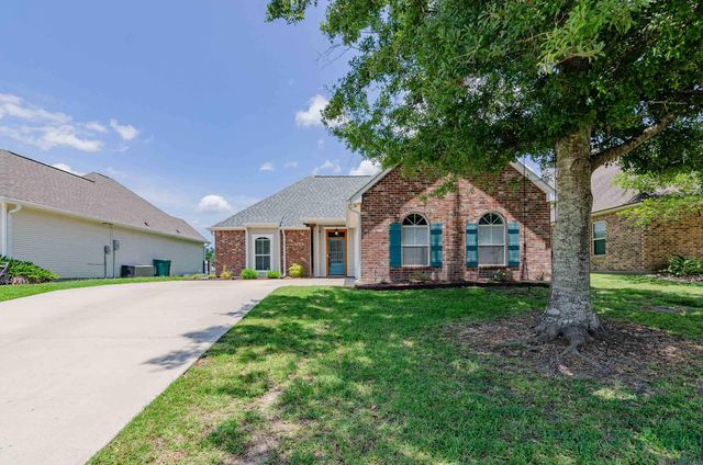 12258 River Highlands Drive, St Amant, LA 70774
