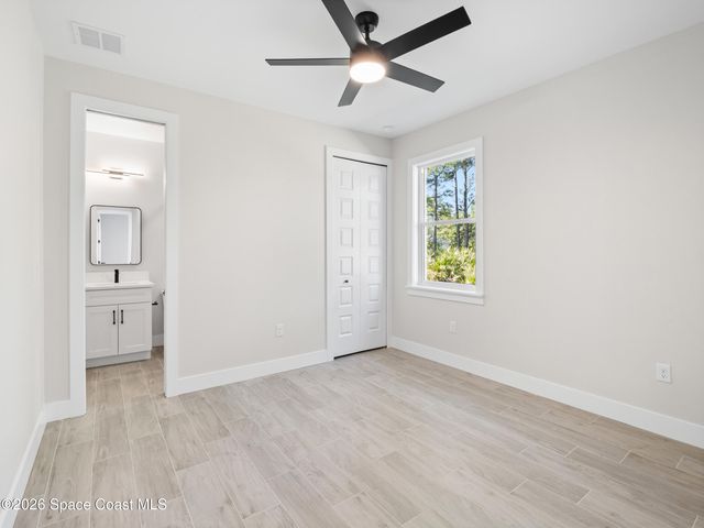 2725 Fields Avenue SE, Palm Bay, FL 32909