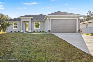 2725 Fields Avenue SE, Palm Bay, FL 32909