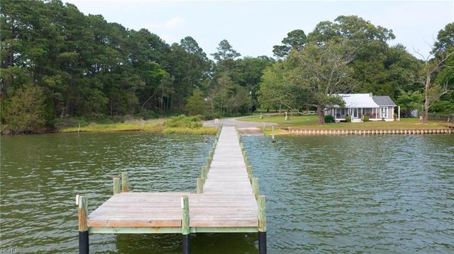 401 Sanders Landing RD, North, VA 23128