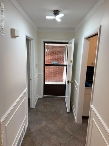 22650 Glenmoor Heights, Farmington Hills, MI 48336