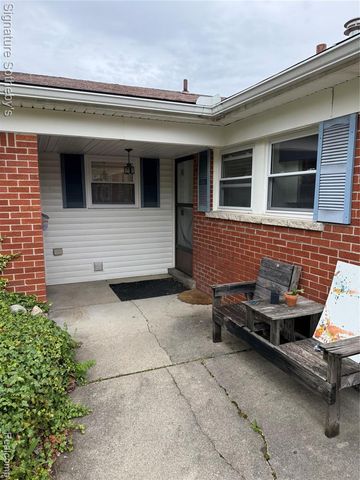 22650 Glenmoor Heights, Farmington Hills, MI 48336