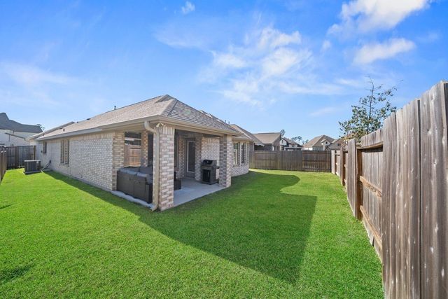 752 Washita Falls Lane, Conroe, TX 77304