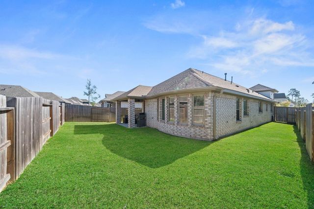 752 Washita Falls Lane, Conroe, TX 77304