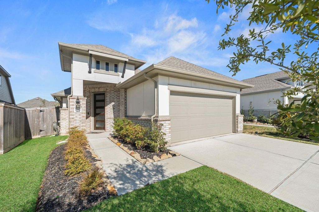 752 Washita Falls Lane, Conroe, TX 77304