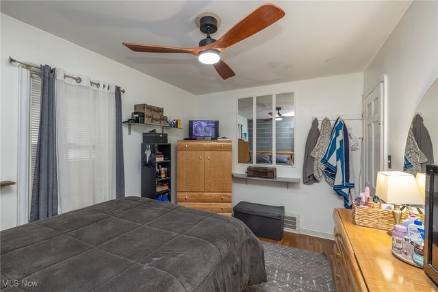 11901 Mortimer Avenue, Cleveland, OH 44111