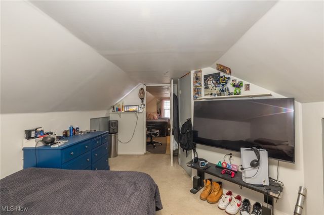 11901 Mortimer Avenue, Cleveland, OH 44111