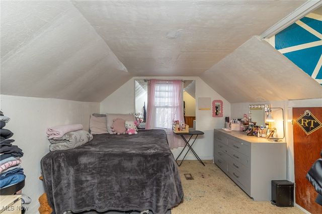 11901 Mortimer Avenue, Cleveland, OH 44111