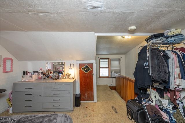 11901 Mortimer Avenue, Cleveland, OH 44111