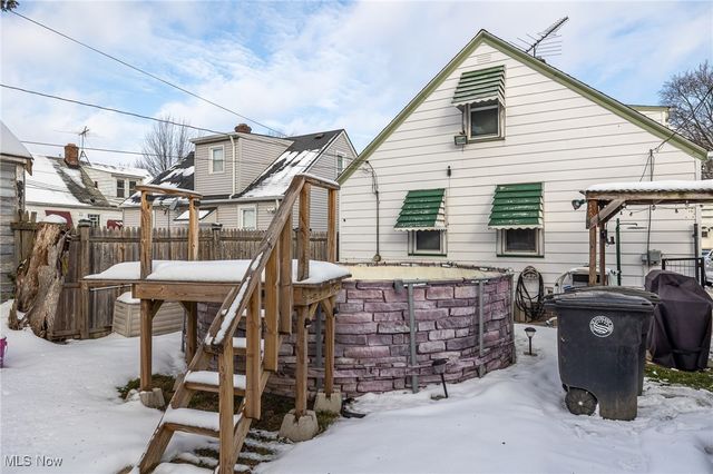 11901 Mortimer Avenue, Cleveland, OH 44111