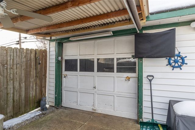 11901 Mortimer Avenue, Cleveland, OH 44111