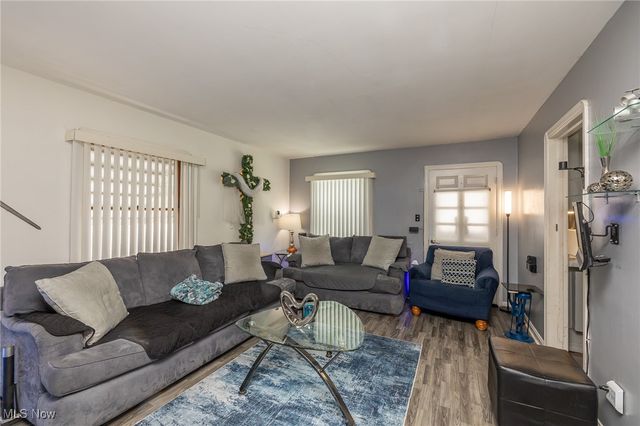 11901 Mortimer Avenue, Cleveland, OH 44111