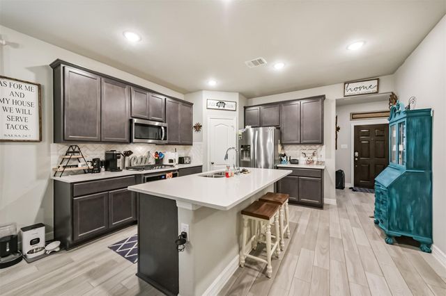 123 Buttonwood Court, Conroe, TX 77318