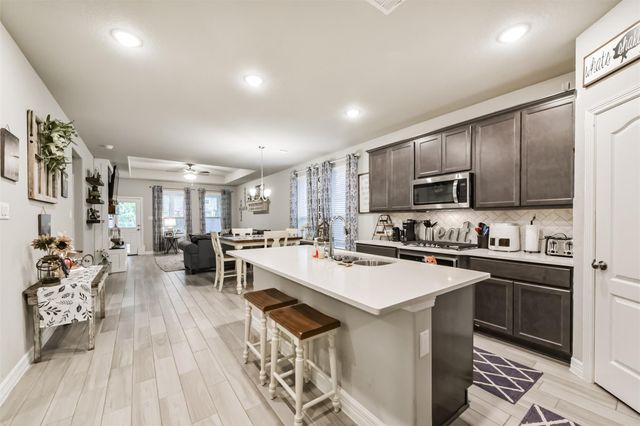 123 Buttonwood Court, Conroe, TX 77318