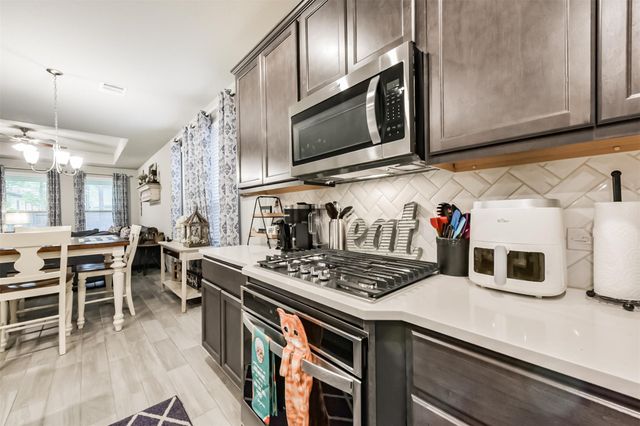 123 Buttonwood Court, Conroe, TX 77318