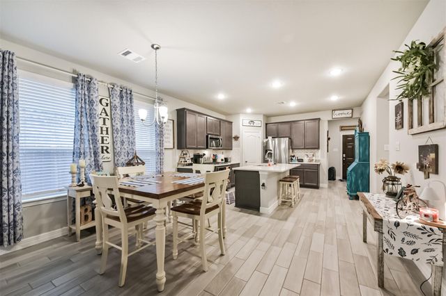 123 Buttonwood Court, Conroe, TX 77318