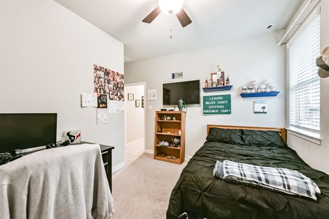 123 Buttonwood Court, Conroe, TX 77318