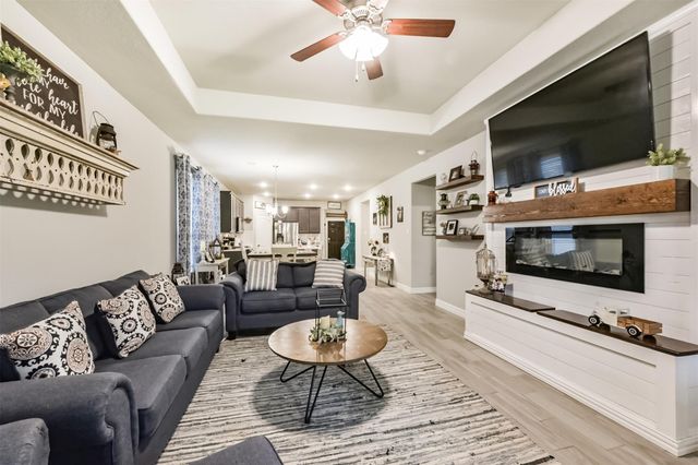 123 Buttonwood Court, Conroe, TX 77318