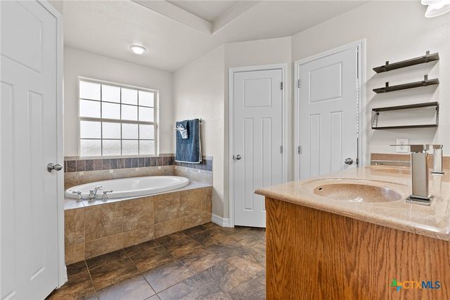 2018 Drawbridge Drive, Harker Heights, TX 76548