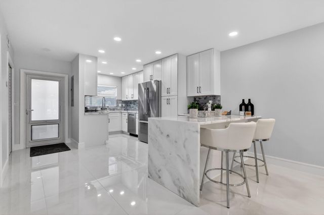 700 NE Harbour Terrace 1250, Boca Raton, FL 33431