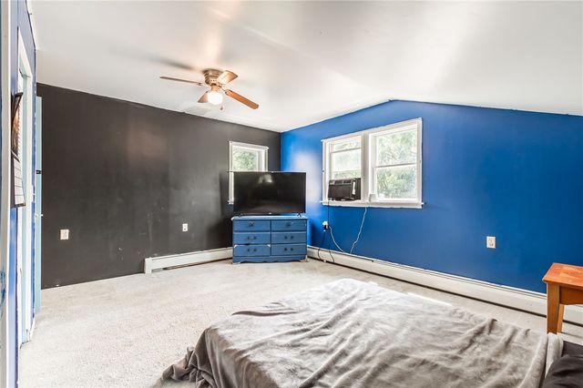 39 South Ave, East Bloomfield, NY 14469