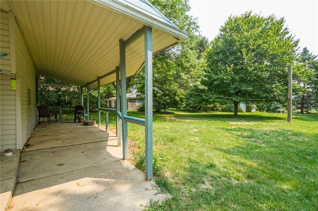 39 South Ave, East Bloomfield, NY 14469