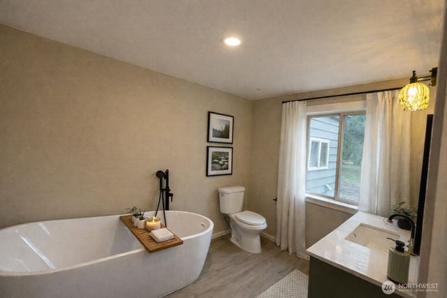 39618 E Meridian, Eatonville, WA 98328