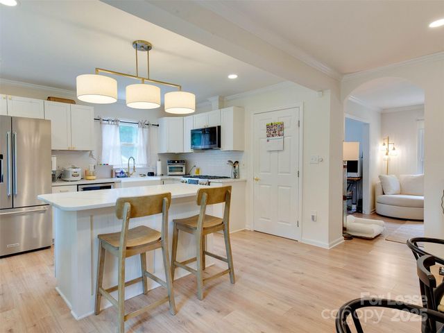 619 Fence Post Lane, Matthews, NC 28105